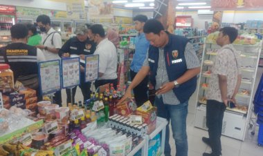 Jelang-Ramadhan-Satgas-Pangan-Polres-Pelabuhan-Tanjungperak-Sidak-Pasar-Tradisional