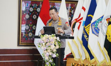 Kapolri-Hadiri-Promensisko-TPPU-dan-TPPT:-Komitmen-Perangi-Kejahatan-Siber