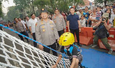 Polisi-Hadir-untuk-Anak-Negeri:-Outbound-Ceria-Polrestabes-Surabaya-Warnai-Hari-Bhayangkara-ke-79