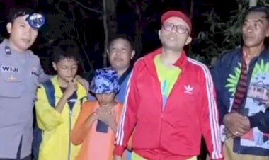 Polres-Gresik-Selamatkan-Wisatawan-Asal-Sidoarjo-Tersesat-di-Hutan-Pulau-Bawean