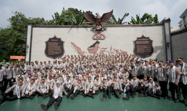 Bersama-untuk-Negeri-Reuni-Perak-AKPOL-2000-Perkuat-Persaudaraan-dan-Bakti-Tanpa-Henti