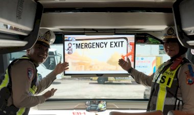 Polres-Malang-Sosialisasikan-Tertib-Lalin-Melalui-Program-Polantas-Menyapa-di-OPS-Keselamatan-Semeru