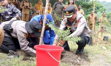 Polresta-Banyuwangi-Wujudkan-Wisata-Aman-dan-Resik-Melalui-Gerakan-Banyuwangi-Asri