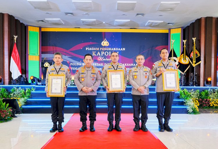 Polda Jatim Raih 3 Penghargaan Juara 1 Tingkat Nasional di Rakernis SDM Polri 2025