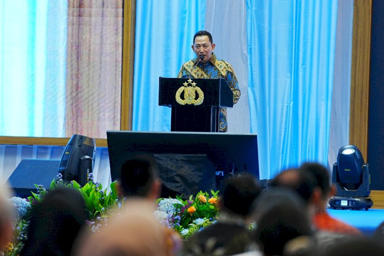 Kapolri Silaturahmi, Beri Motivasi untuk Siswa Terpilih SMA Kemala Taruna Bhayangkara