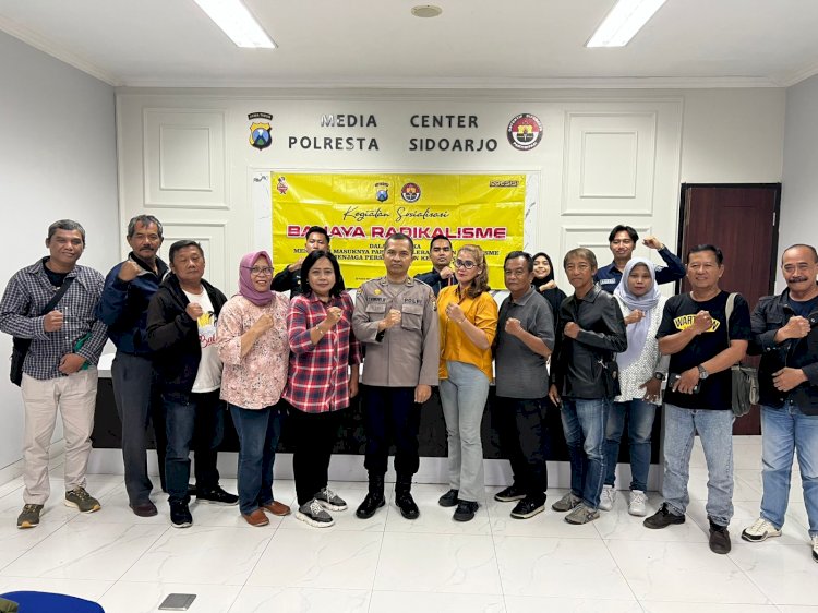 Humas Polresta Sidoarjo Ajak Media dan Mahasiswa Jaga Kondusifitas Jelang Natal dan Tahun Baru