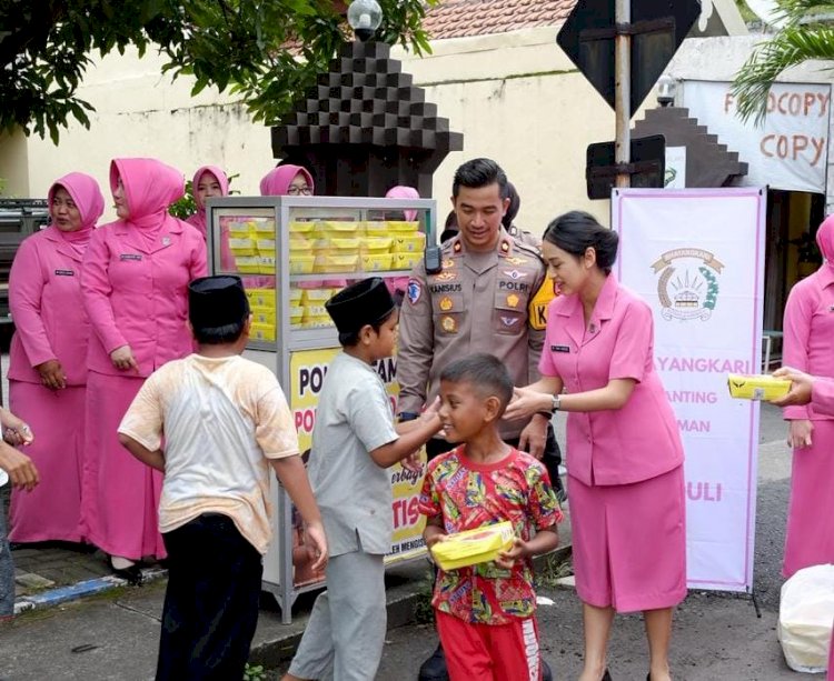 Jajaran Polresta Sidoarjo Bersama Bhayangkari Awali Tahun Dengan Aksi Sosial